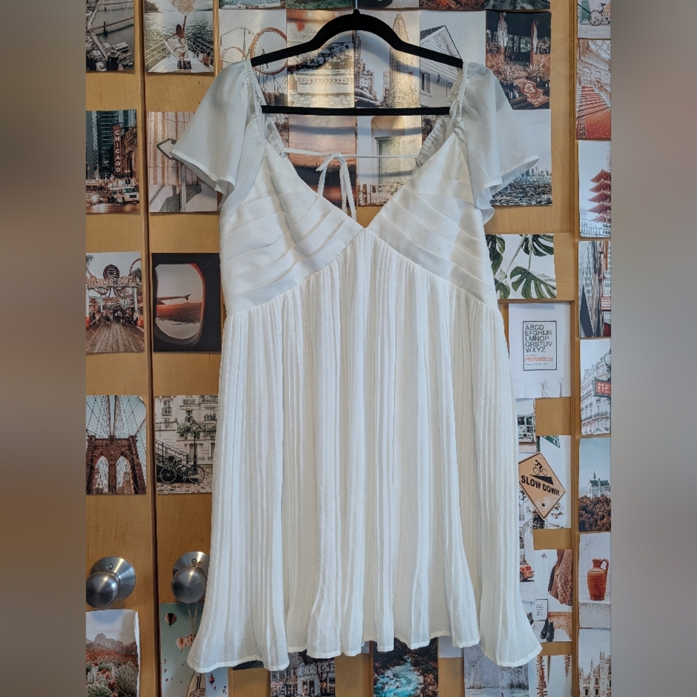 Lulu's Amalfi Coast Pleated Flutter Sleeve Mini Dress